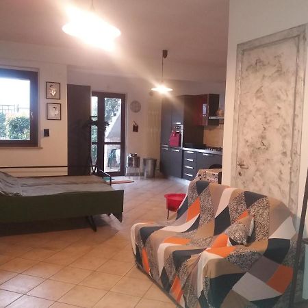 Tana Per Gli Ospiti Apartment Terni Exterior photo