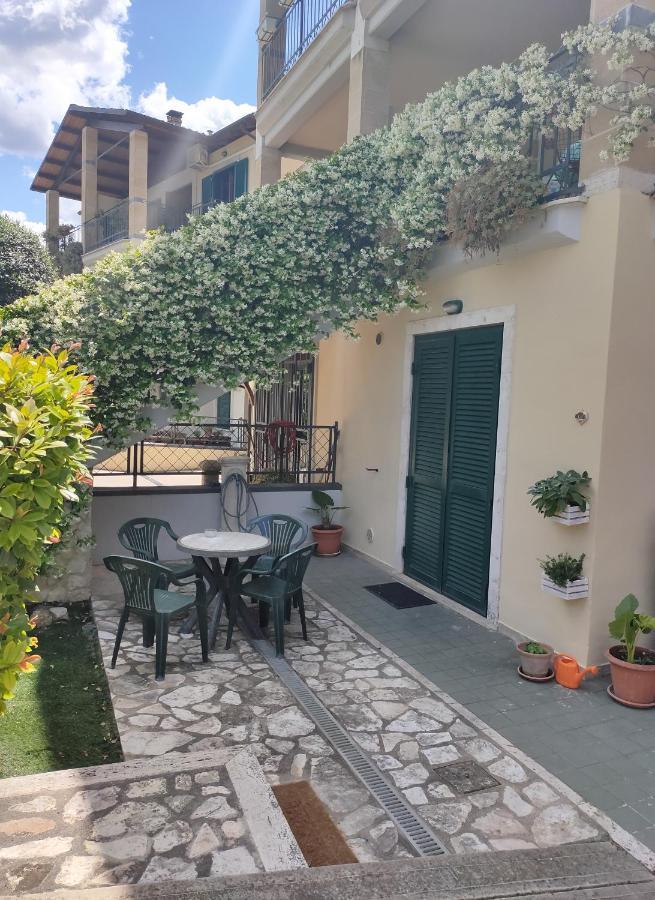 Tana Per Gli Ospiti Apartment Terni Exterior photo