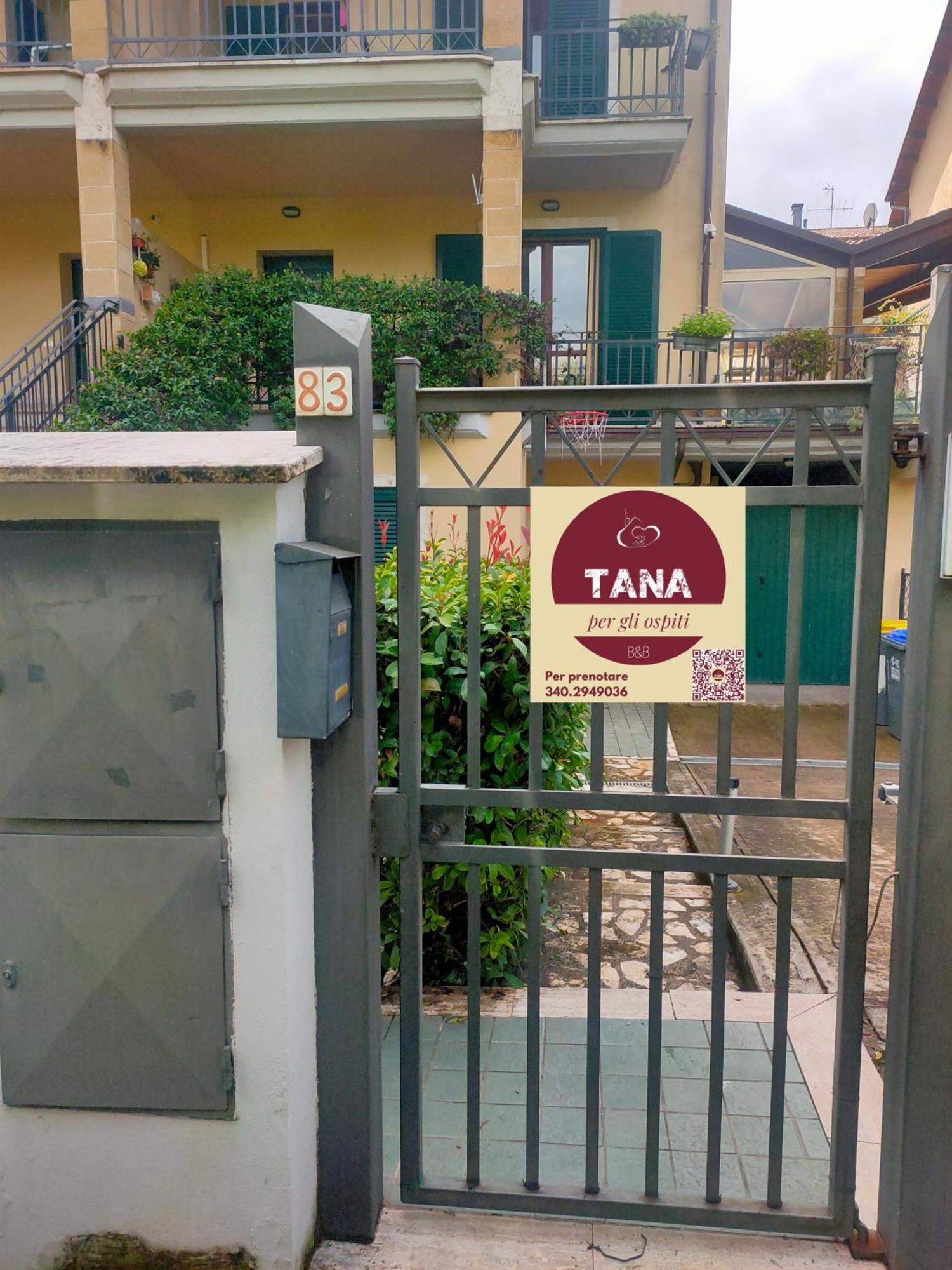 Tana Per Gli Ospiti Apartment Terni Exterior photo